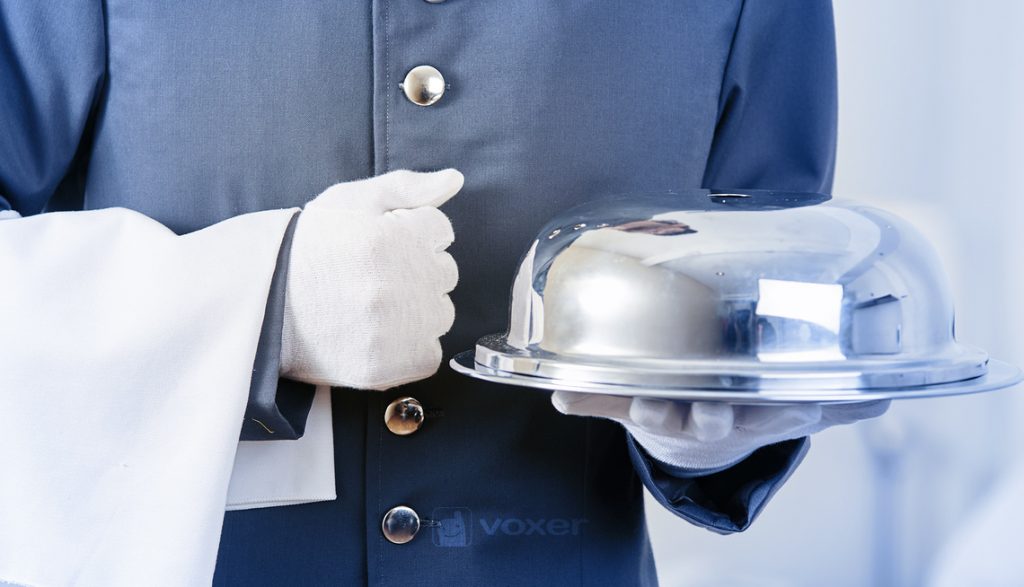 The-Importance-of-Delivering-Top-Notch-Customer-Service-to-Your-Hotel-Guests-Blog-IMG-V2